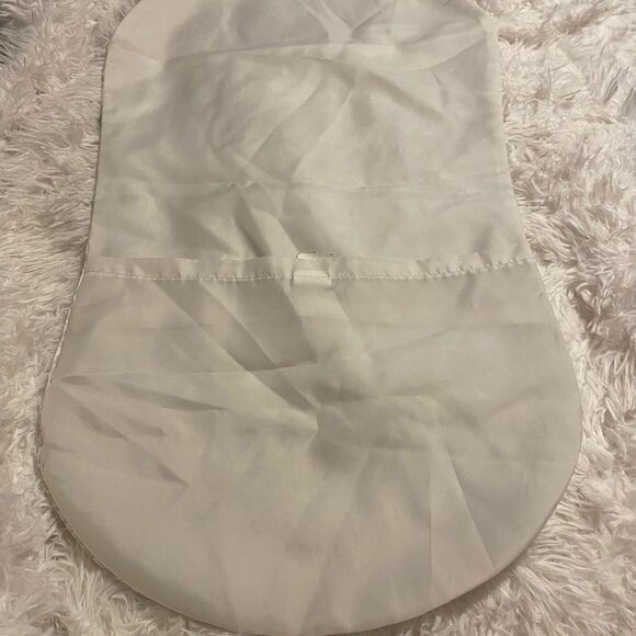 Halo Bassinet Swivel Sleeper Gray & White Damask Print Pad Cover - Picture 3 of 5